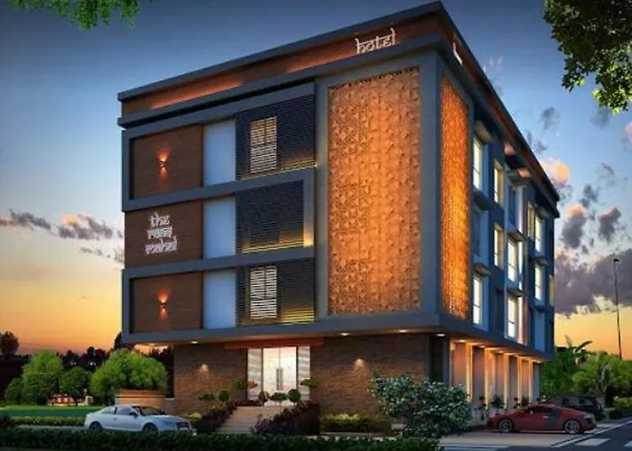 Raas Mahal-Hotel In Jaipur Near Tourist Places
