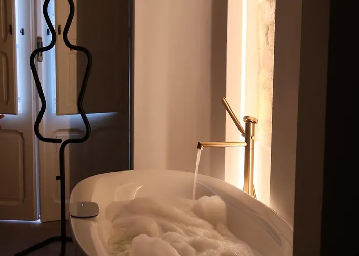 Pedra Bianca Luxury Rooms