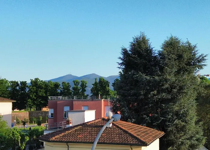 Villa Rosa Antica Lucca