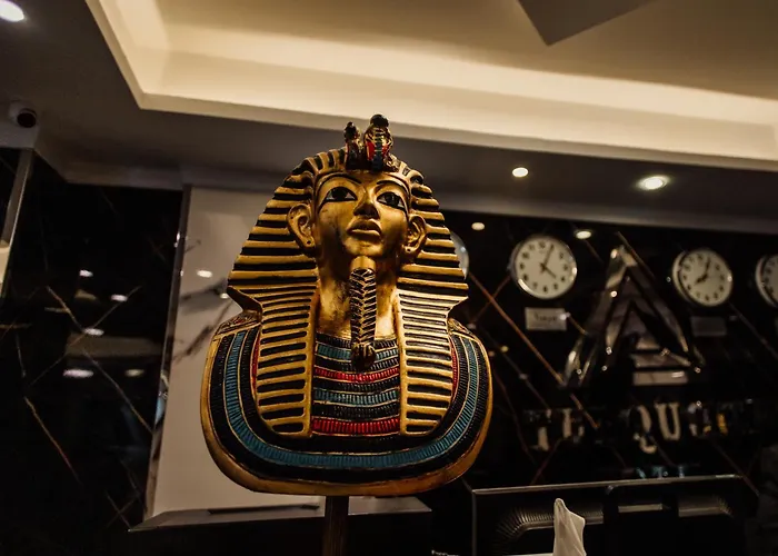 Turquoise Pyramids & Grand Egyptian Museum View Hotel Kafrat al Jabal