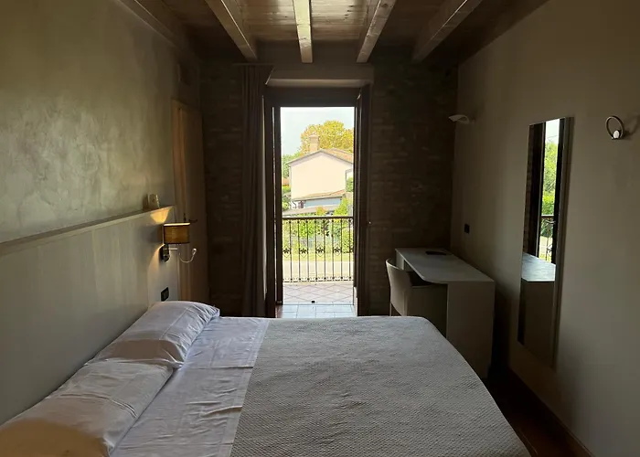 Hotel La Valle Volta Mantovana