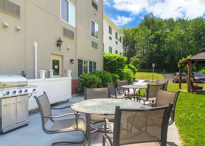 Best Western Plus Berkshire Hills Inn & Suites Pittsfield