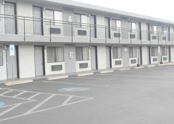 Surestay By Best Western Phoenix Airport