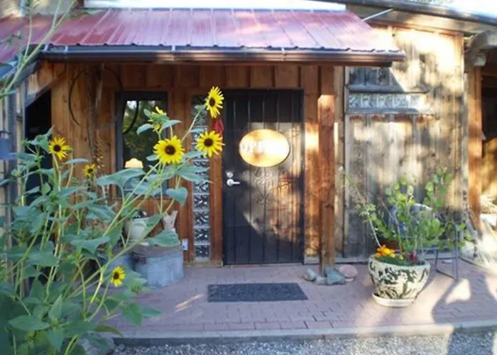 Silver River Adobe Inn Bed And Breakfast Farmington