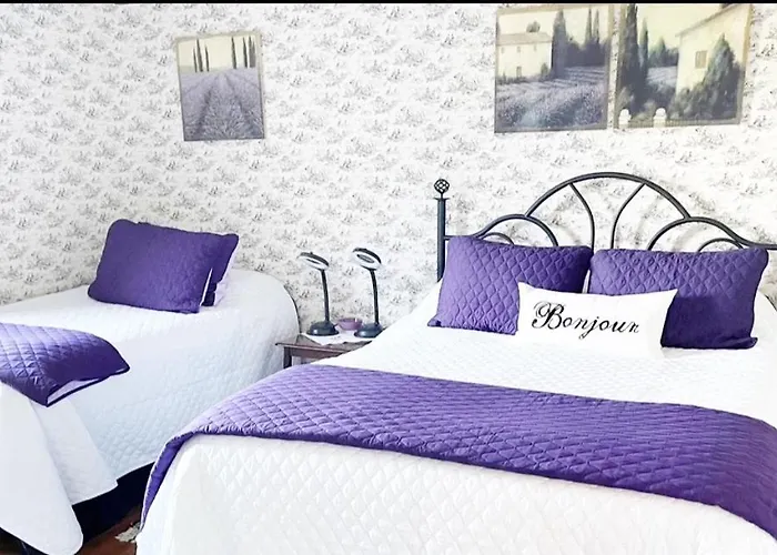Cobblestone Bed And Breakfast