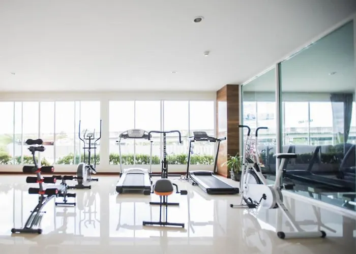 Bay Hotel Srinakarin