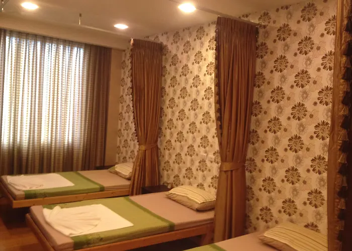Bay Hotel Srinakarin