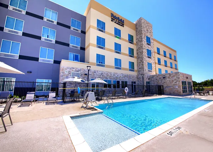 Fairfield Inn & Suites By Marriott Dallas Cedar Hill