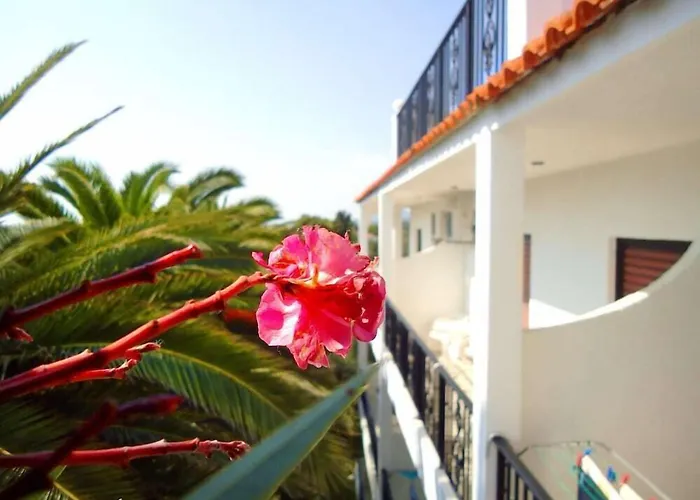 Bruskos Hotel & Suites Agios Georgios 