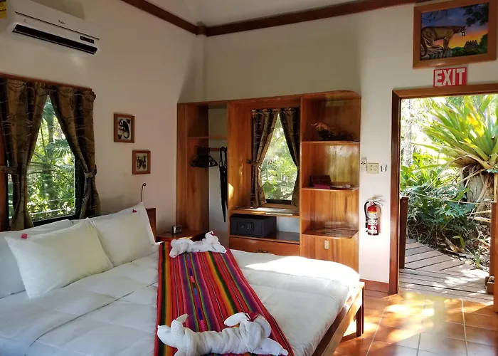 Mariposa Jungle Lodge