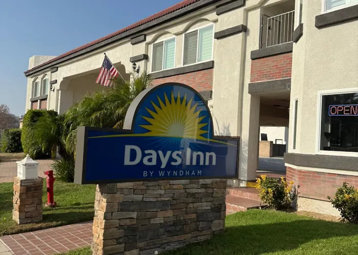 Days Inn By Wyndham Near City Of Hope Duarte