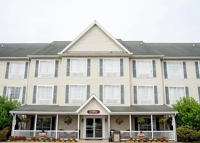 Coshocton Village Inn & Suites