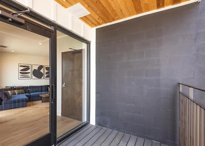 The Eighteen By Kasa Nashville