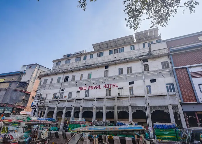 New Royal Hotel Just Near Old Delhi Railway Station And Chandni Chowk