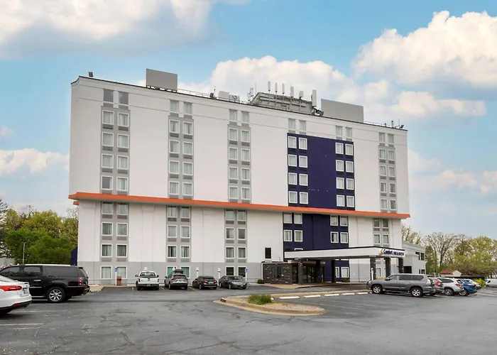 Comfort Inn & Suites Alexandria West
