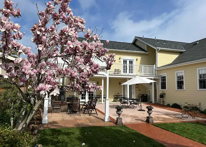 The Inn At Benicia Bay
