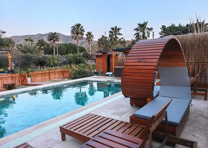 Lueks Villa Kaktues Oezel Havuz, Sauna & Jakuzi & Kano
