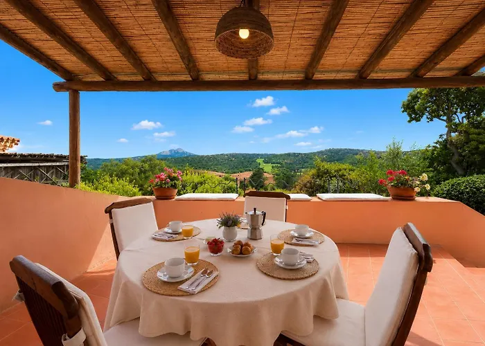 Acquamarina Villa Facing The Golf Course