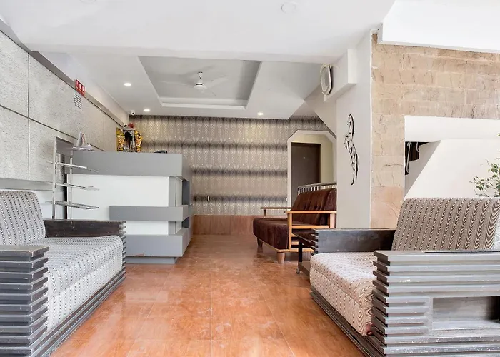 Hotel O Rana Residency Near Western Express Highway Metro Station
