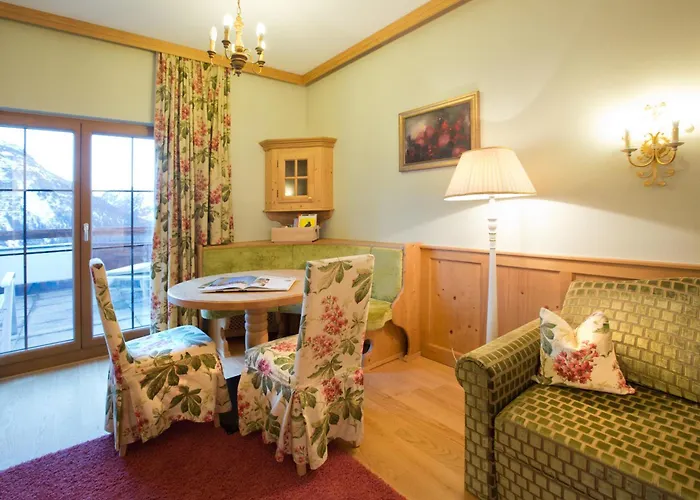 Hotel Sonnenburg Lech