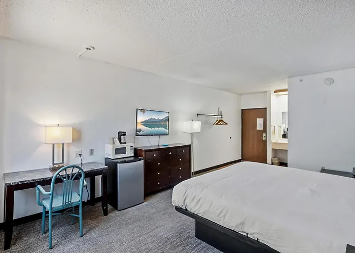 Woodland Inn And Suites Extended Stay Wichita