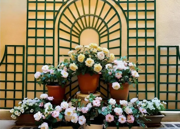 Hotel La Sanguine Paris