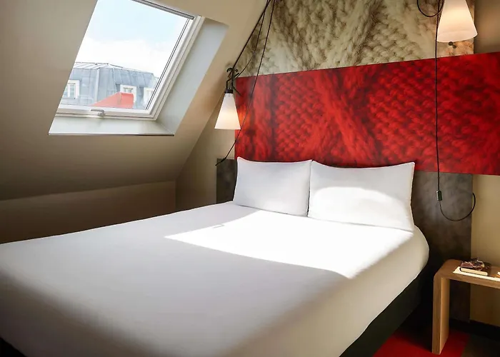 Ibis Paris Canal Saint Martin