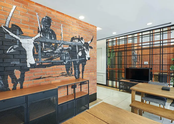 Dash Living Rochor