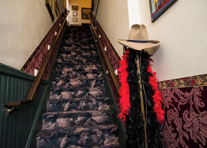 Red Garter Inn