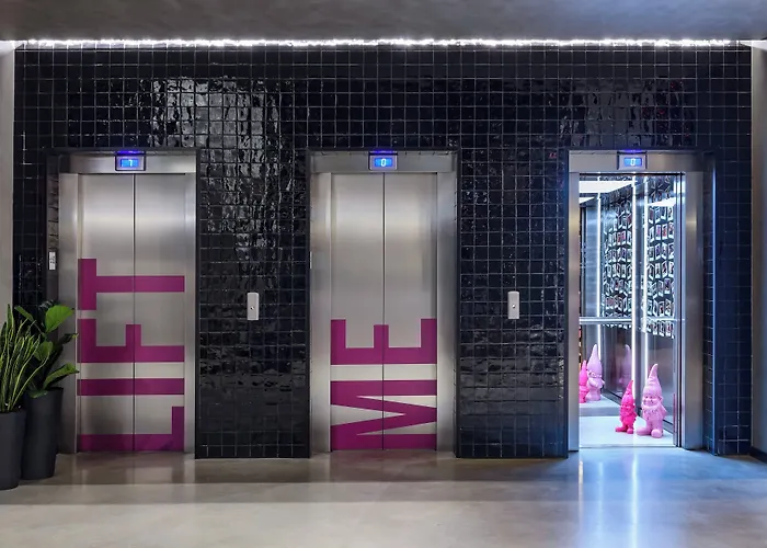 Moxy Lisboa Oriente Hotel