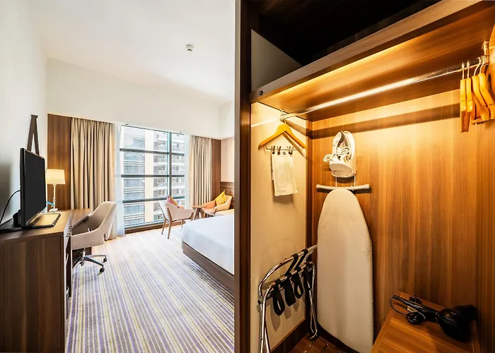 Hampton By Hilton Dubai Airport
