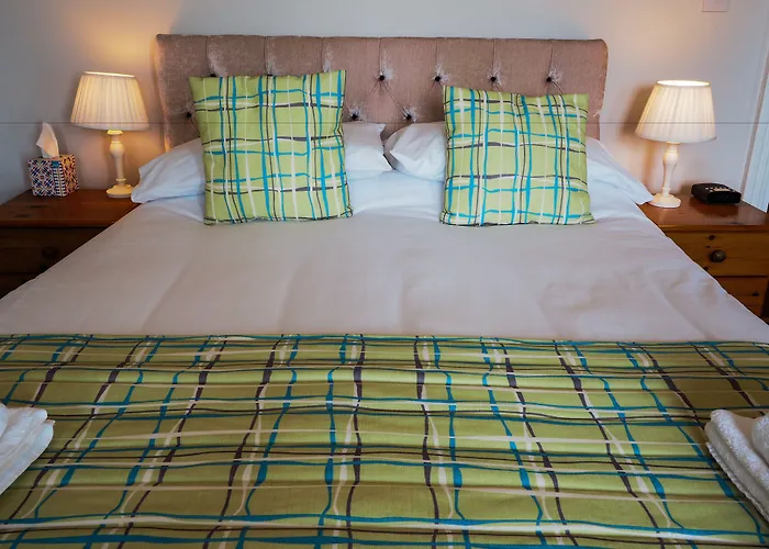 By The Sea Bed And Breakfast Eastbourne