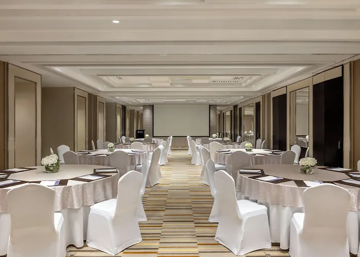 Hyatt Regency Dubai Creek Heights