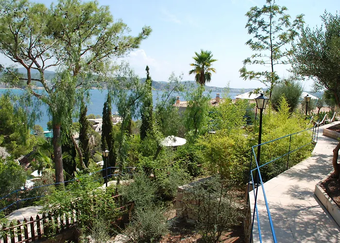 Hotel Petit Cala Fornells Peguera