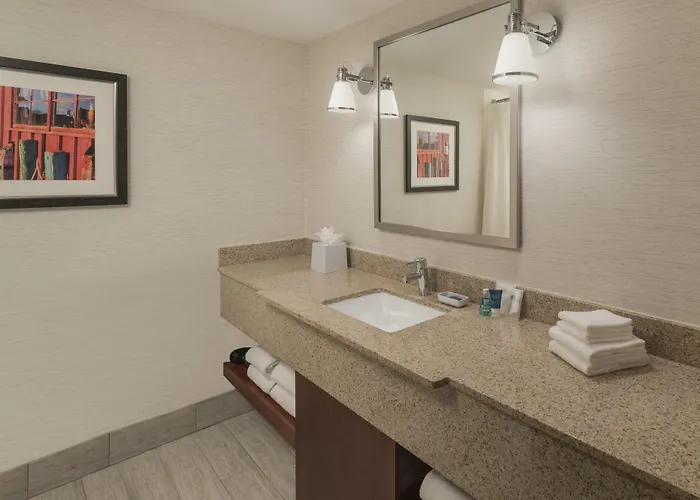 Four Points By Sheraton Boston Logan Airport Revere