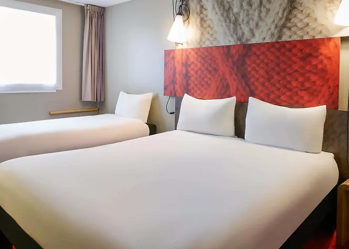 Ibis Paris Canal Saint Martin