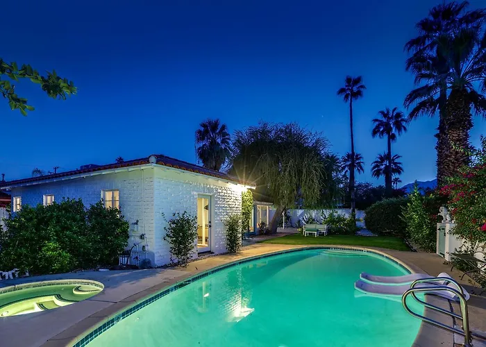 Cabin Rentals in Palm Springs