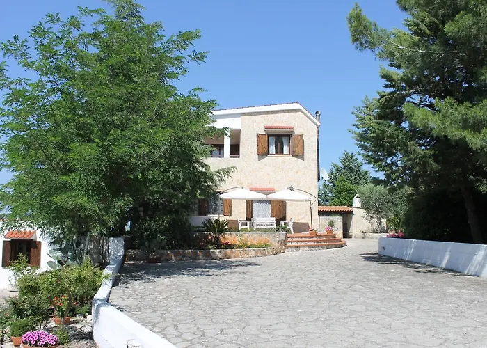 Albachiara Bed & Breakfast
