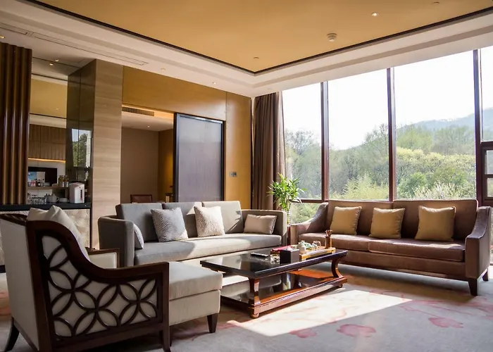 The Purple Palace - Jinling Hotels & Resorts Nanjing 